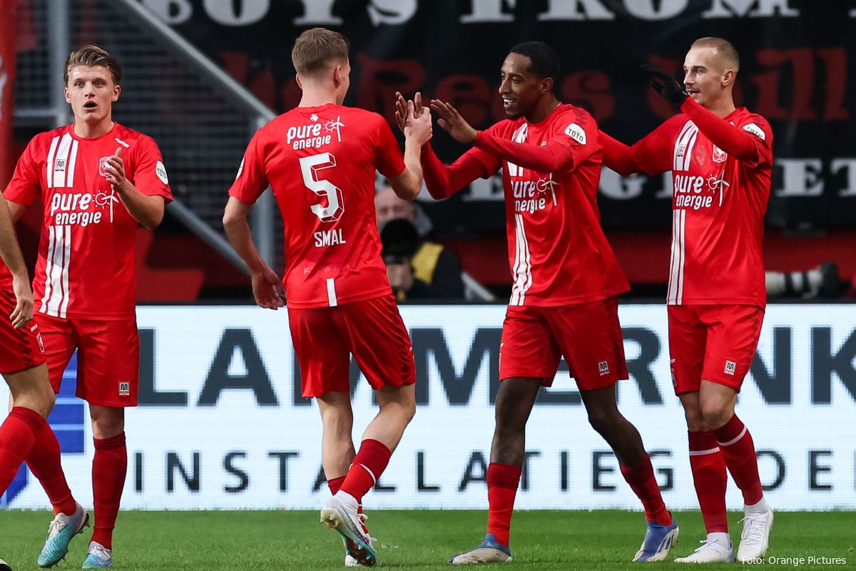 Twente-backs verdienen plek in Team van de Week, Smal scoort geweldig cijfer