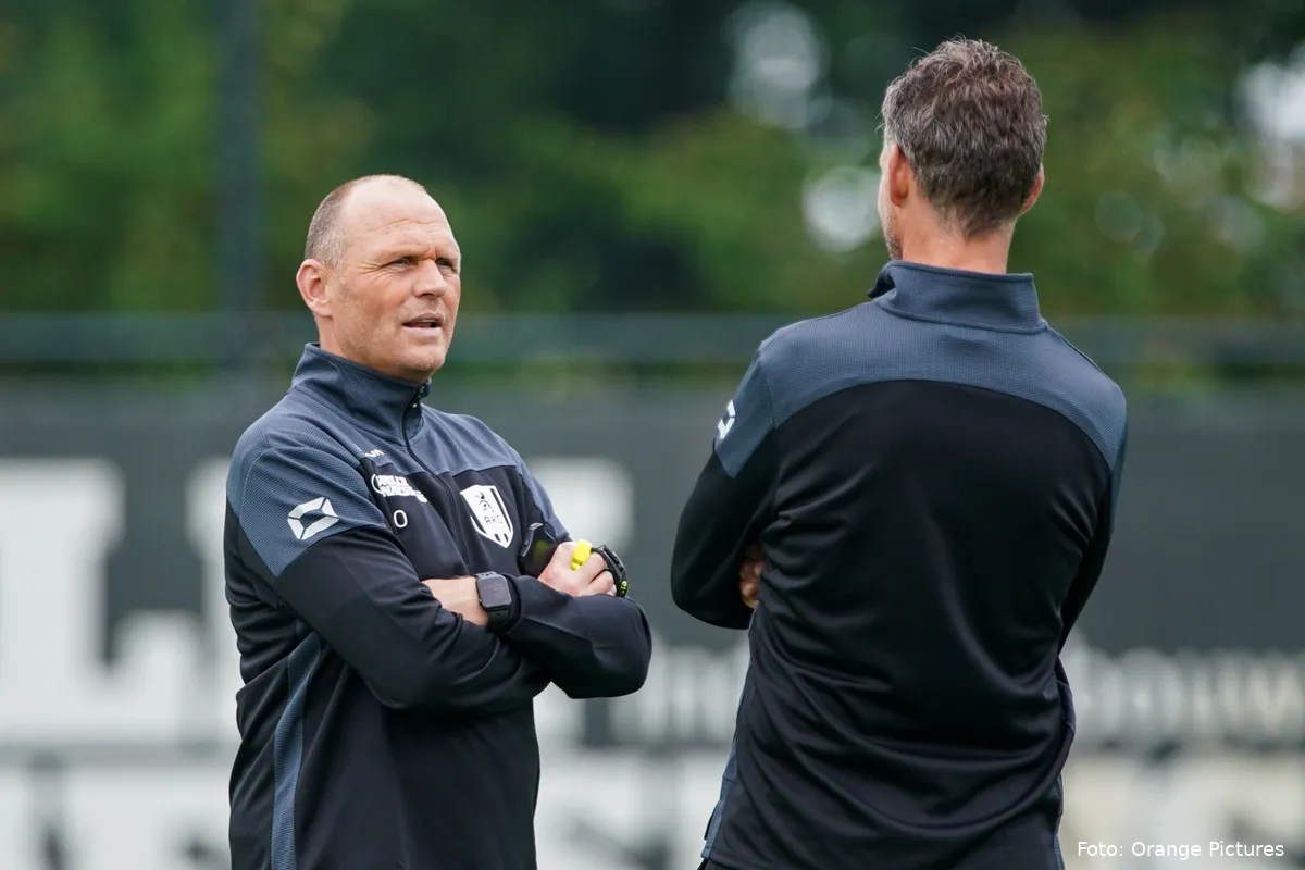 Assistent-trainer Oosting mee naar FC Twente?