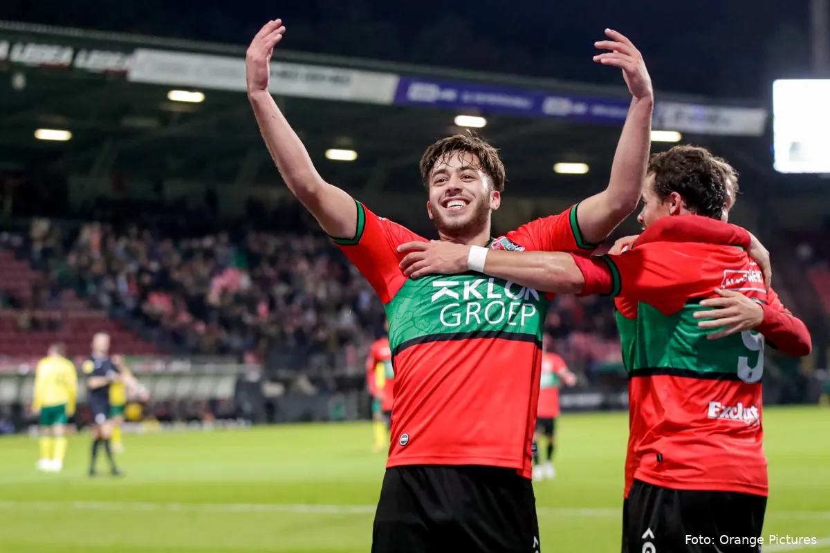 souffian el karouani juicht handen in de lucht nec nijmegene 2022 2023