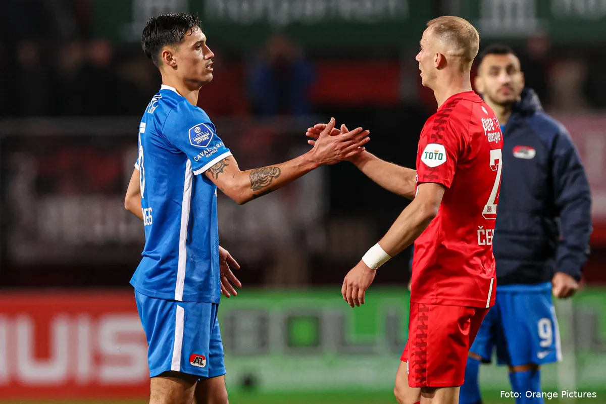 AZ-speler Reijnders 'kijkt niet naar onderen', maar de strijd om plek 4 ligt helemaal open