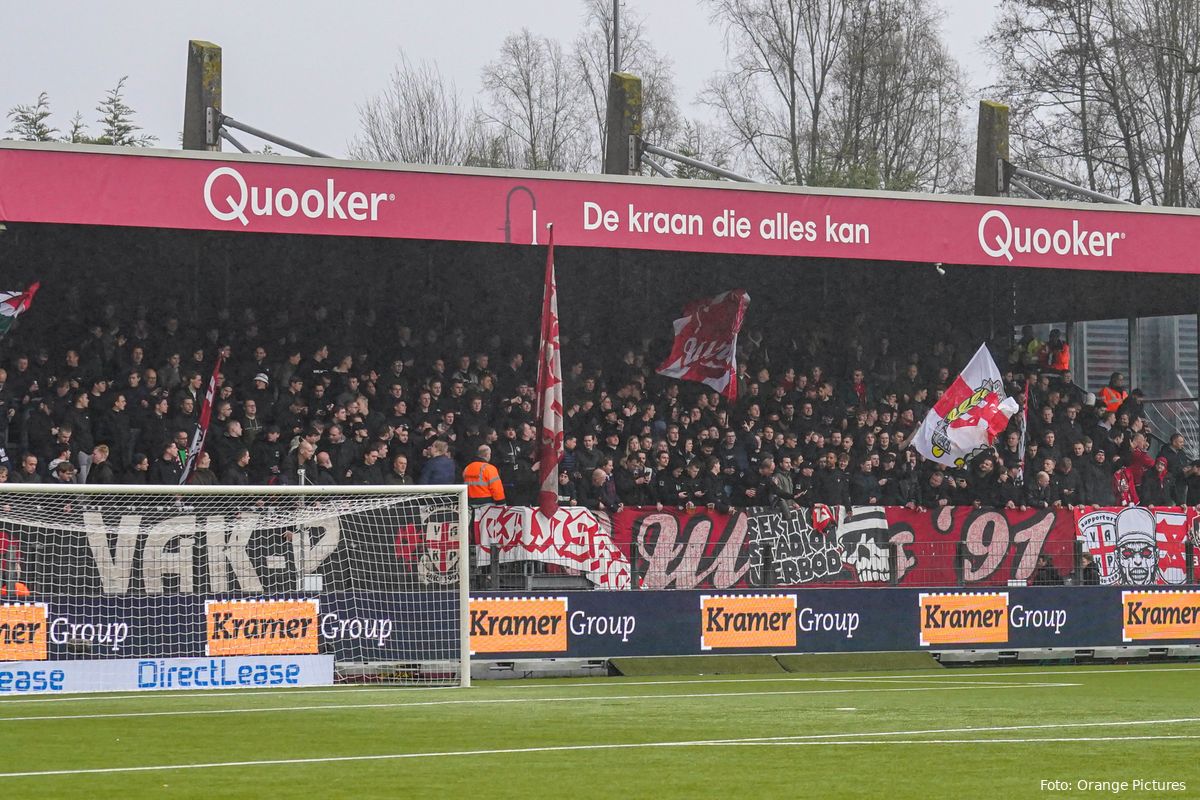 Carnaval? Geen probleem voor Twente-supporters: Uitvak weer in no-time uitverkocht