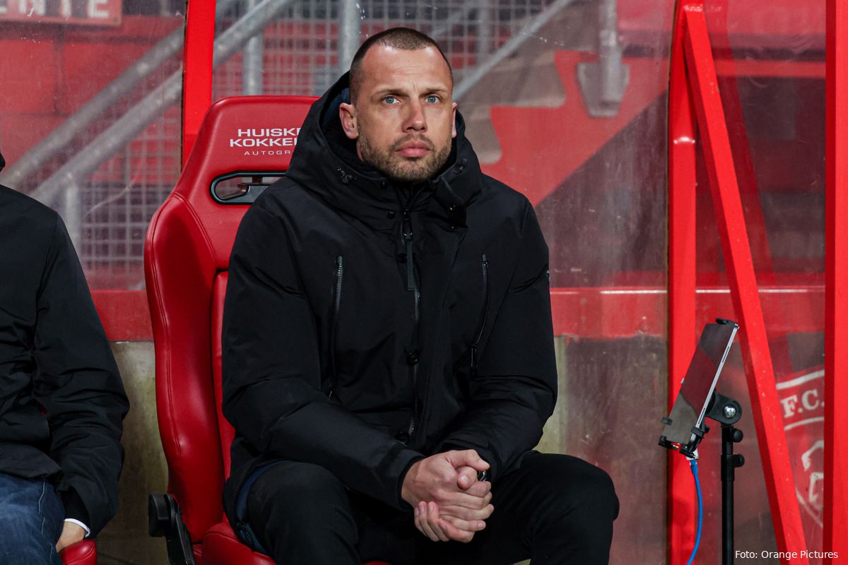 Heitinga verwacht gebrand FC Twente: "Als Ajax op bezoek komt, wil iedereen winnen"
