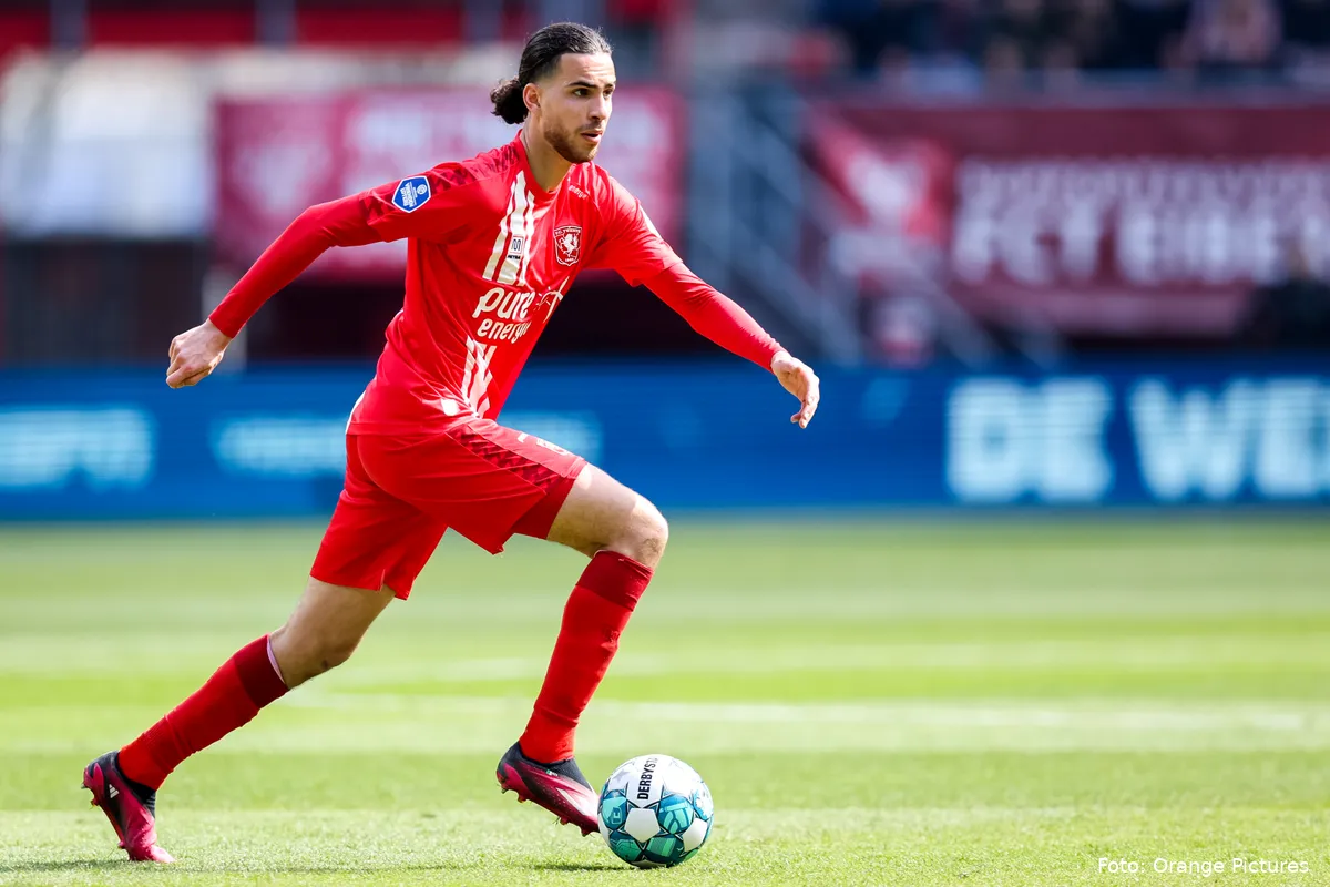 Dit is de reden dat Zerrouki tóch niet is geschorst tegen Ajax