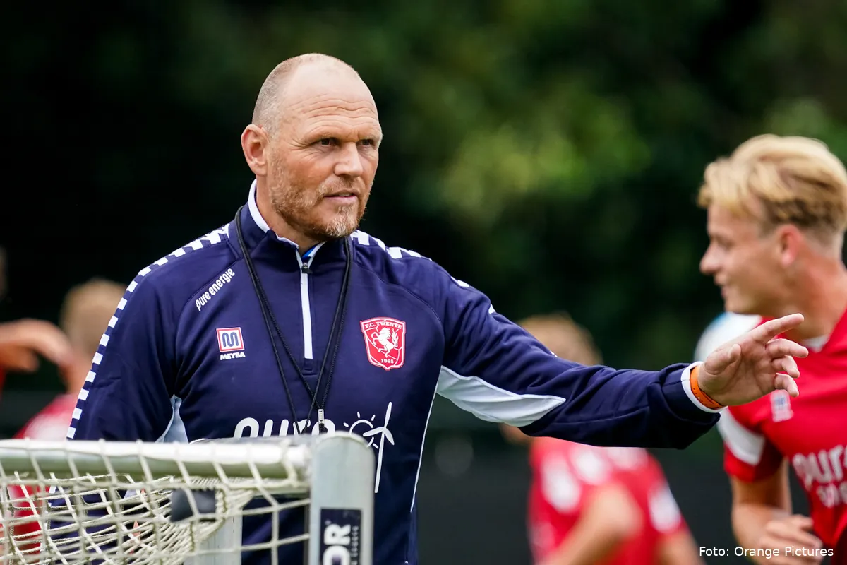 joseph oosting trainer fc twente debuut training 2023