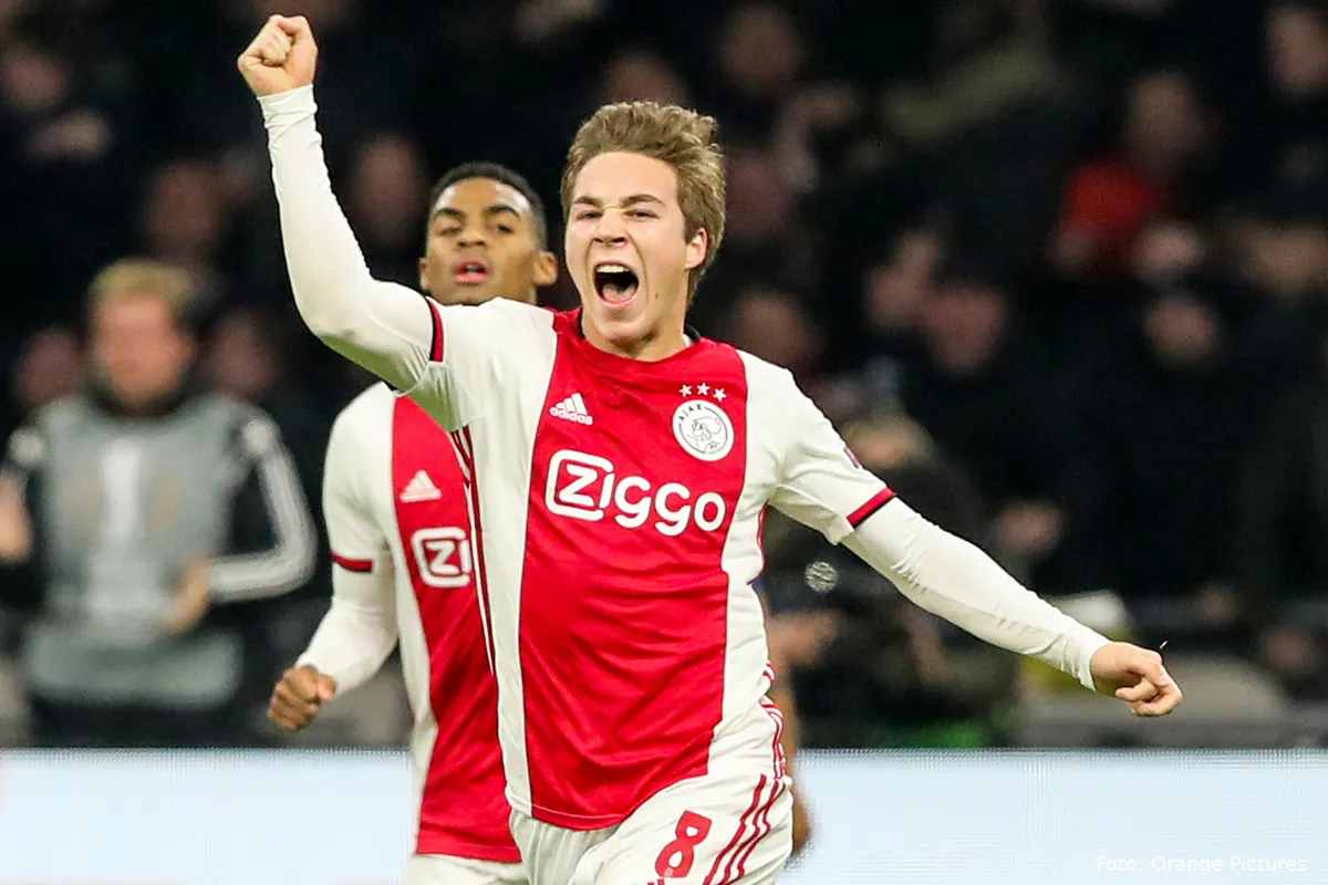 Jeugdliefde Ajax eerste tegenstander van Eiting als 'Tukker': "Voor mij heel speciaal"