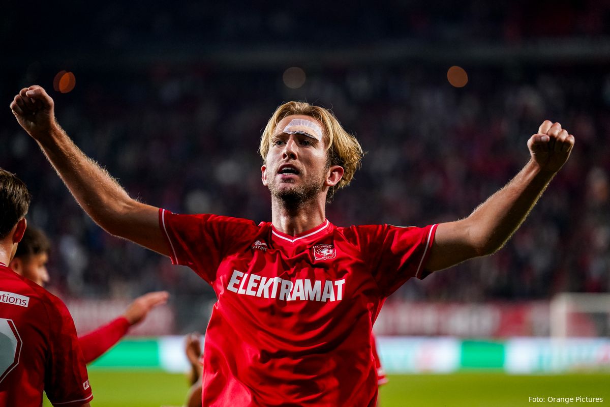 Vlap vindt plezier terug na gefaalde buitenlandse transfer: "Prachtig om voor FC Twente te voetballen"