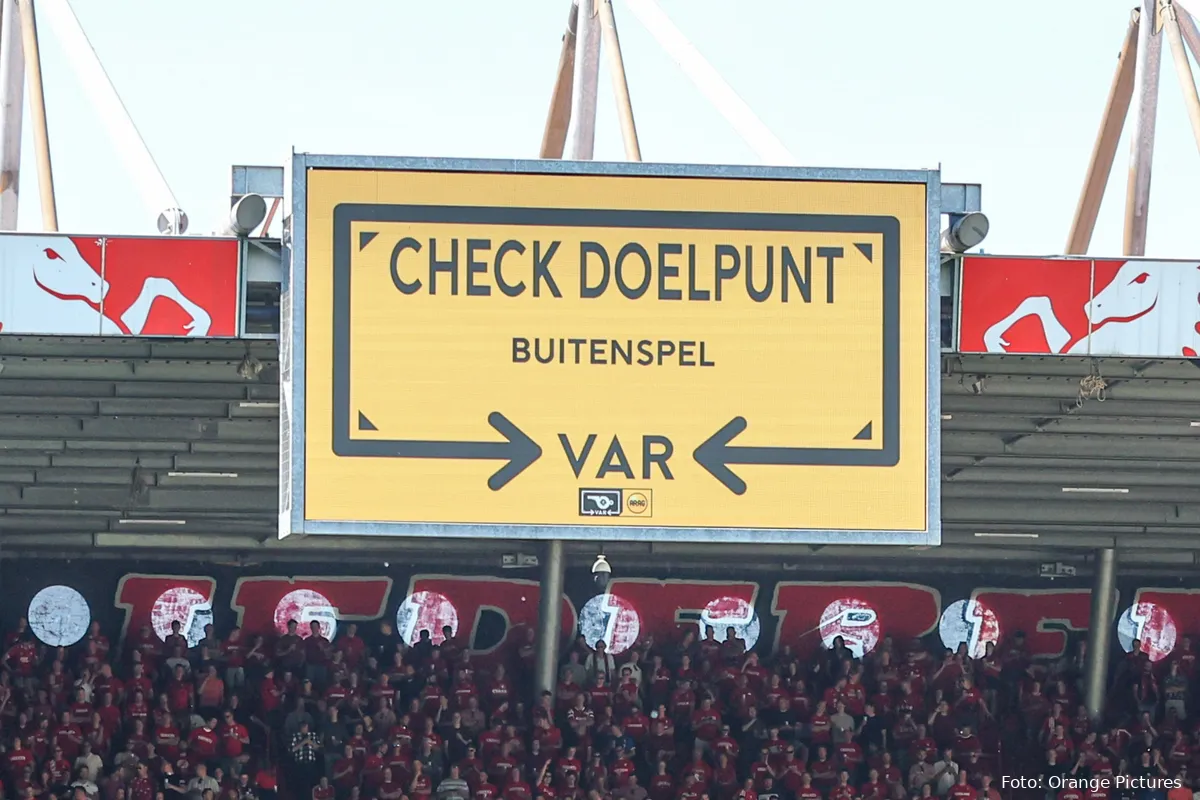 var grolsch veste fc twente rood close up