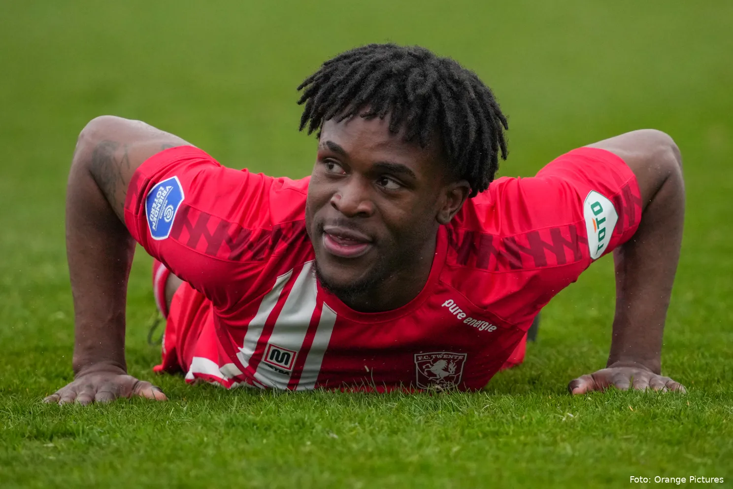 noel futkeu fc twente oefenwedstrijd bochum 2023