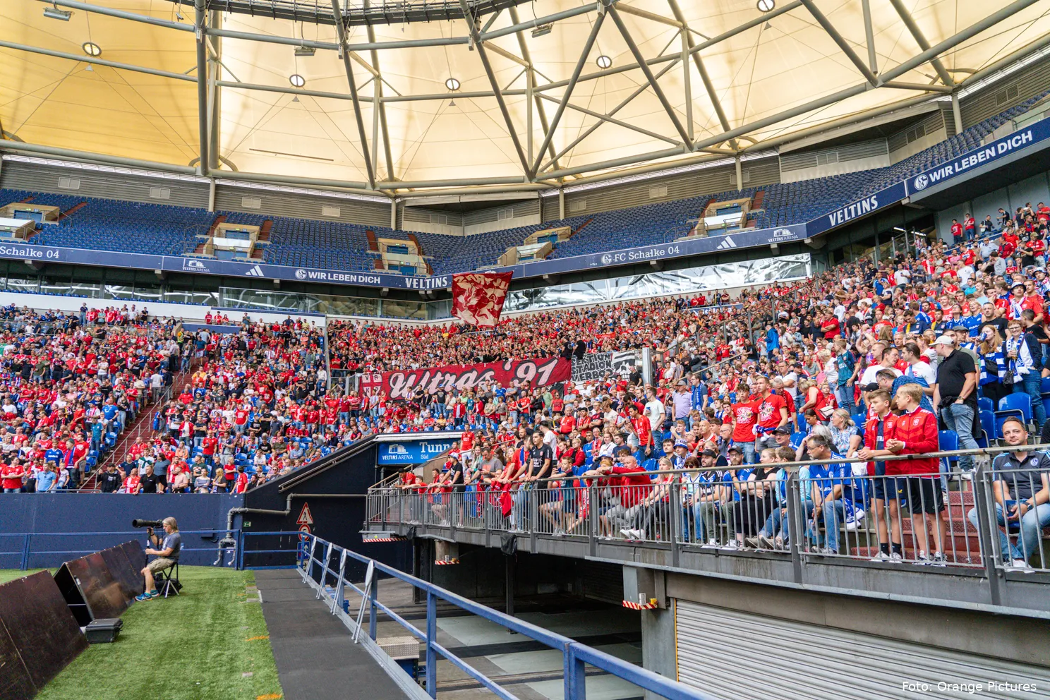 supporters fc schalke 04 fc twente uitvak oefenwedstrijd 2023 2024 copy