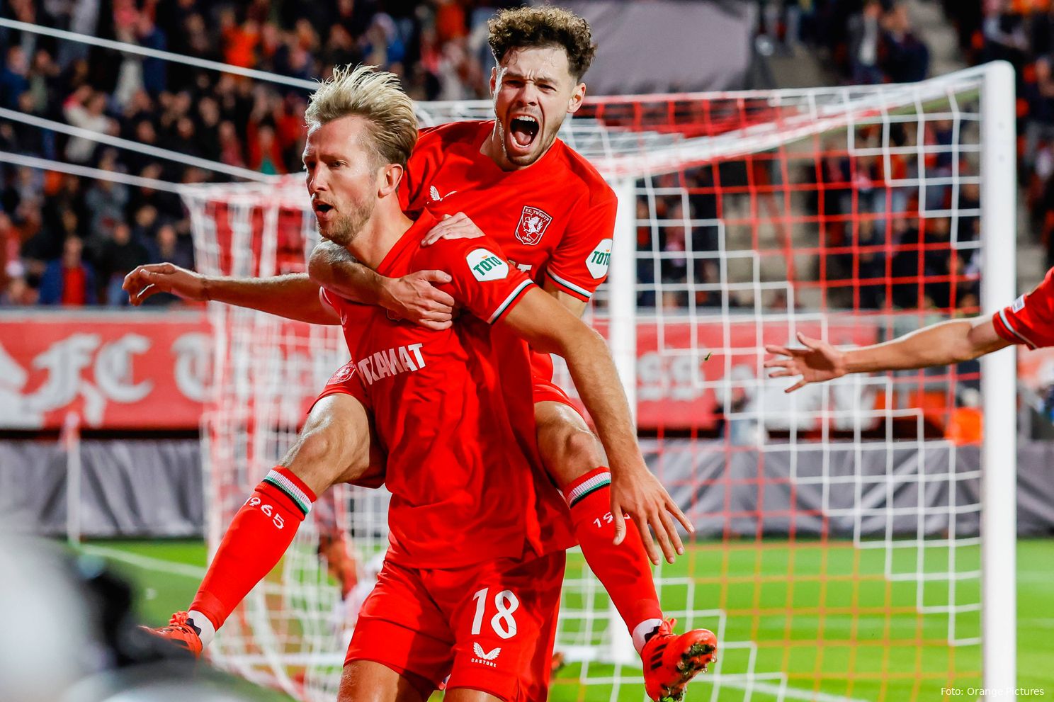 vlap bergen twente fenerbahce orange pictures
