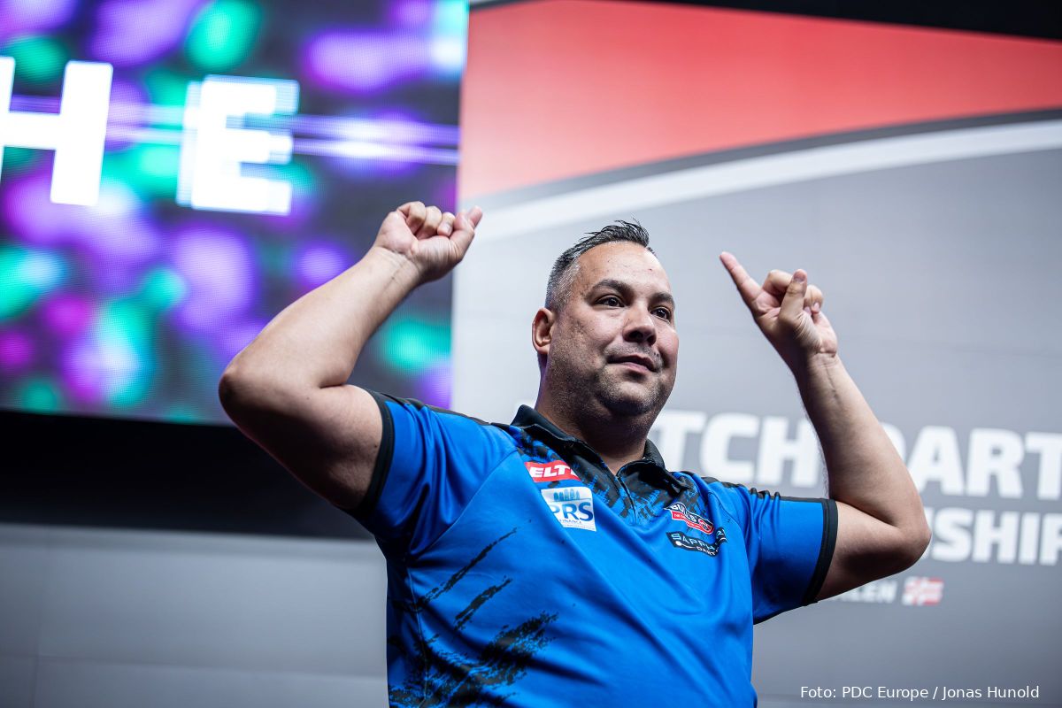 Jermaine Wattimena na zwaarbevochten overwinning op Ricardo Pietreczko: "Dit was een rollercoaster wedstrijd."