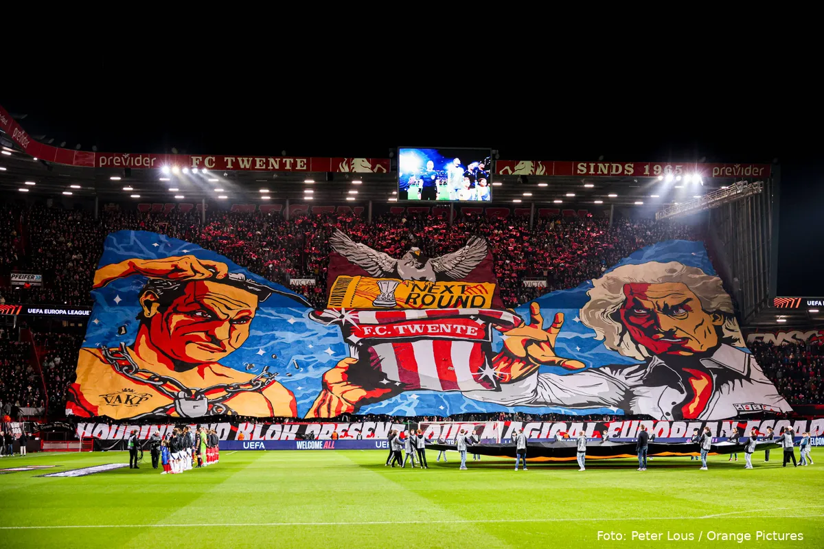 spandoek supporters houdini hans klok fc twente besiktas jk 2024 2025
