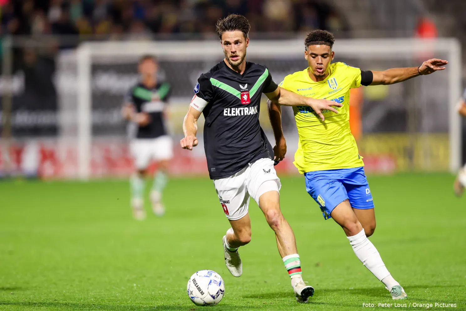 daouda-weidmann-ricky-van-wolfswinkel-rkc-waalwijk-fc-twente-2024-2025