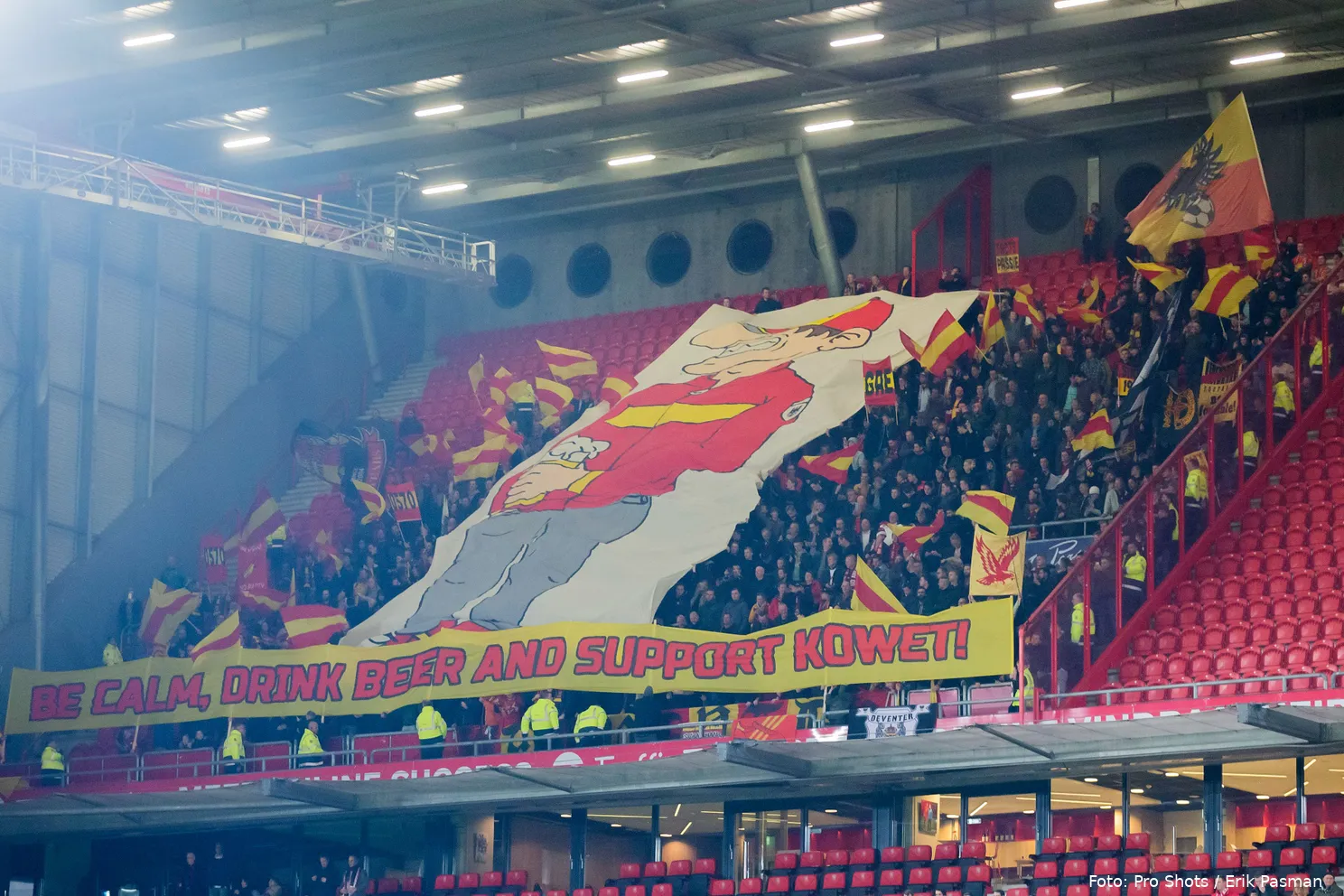 go ahead eagles supporters spandoek sfeeractie uitvak fc twente 2019