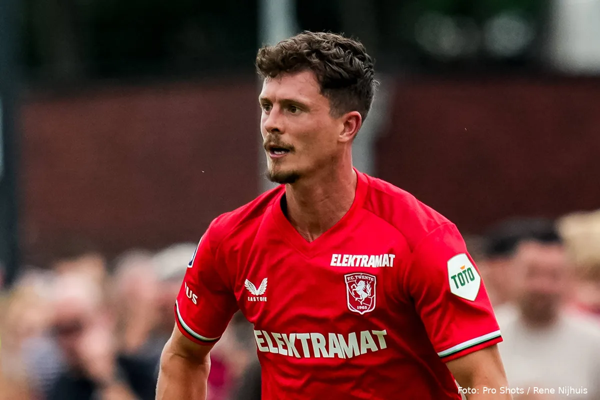 bas kuipers close up oefenwedstrijd dsvd fc twente voorbereiding 2025 2026