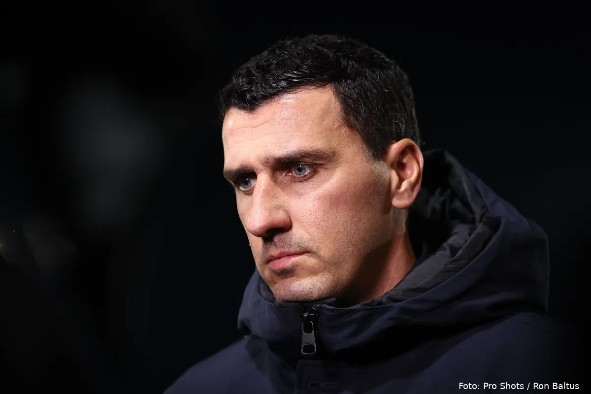 maarten martens trainer almere city fc az 2023 2024