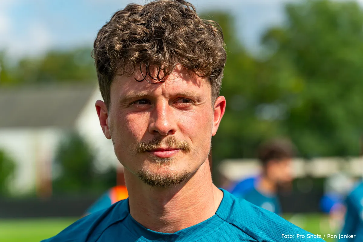 bas kuipers close up eerste training fc twente 2024 2025 voorbereiding