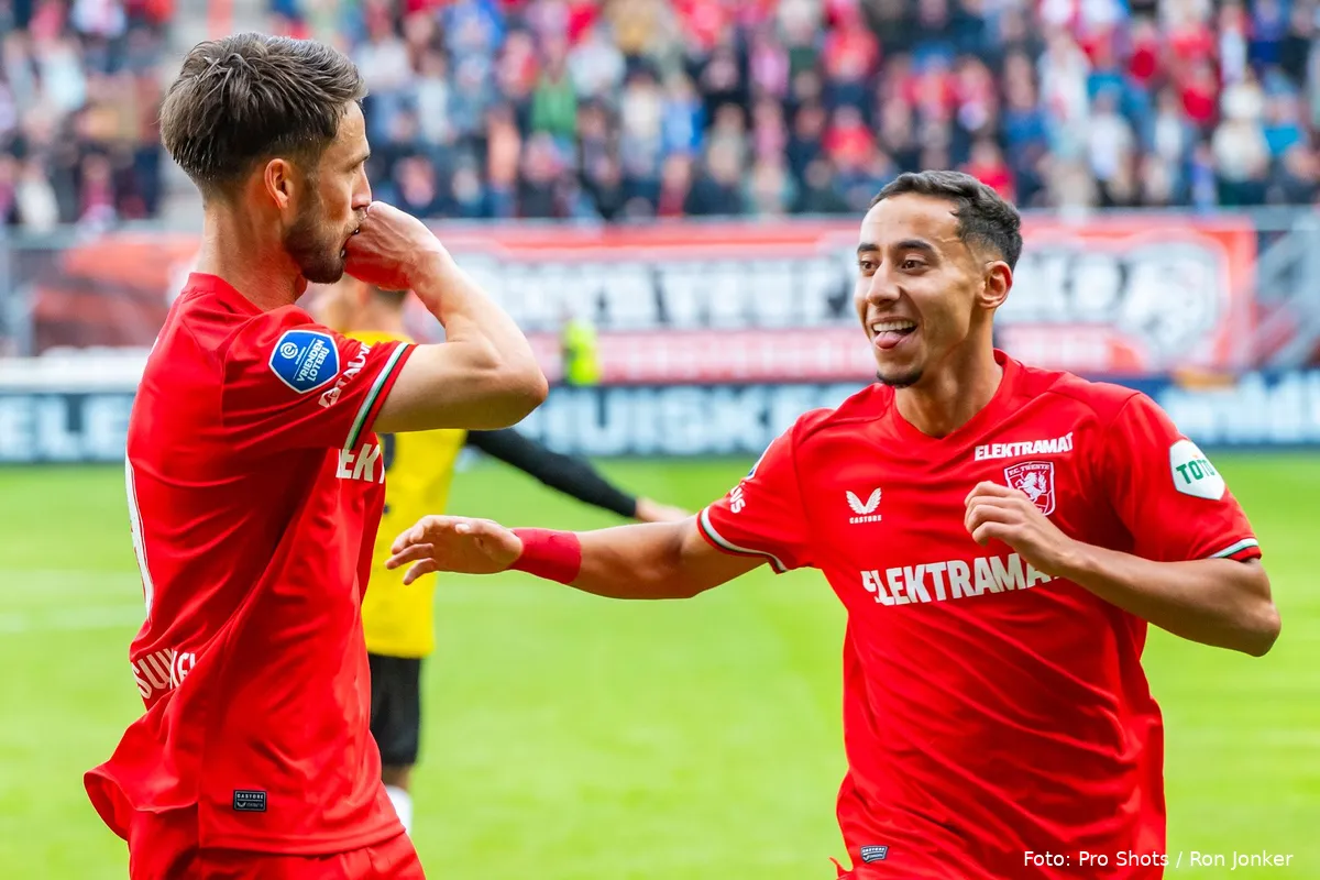 ricky van wolfswinkel anass salah eddine juichen fc twente nac breda 2024 2025 2