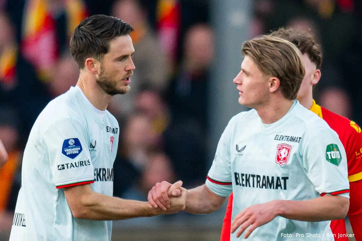 ricky van wolfswinkel sem steijn handshake go ahead eagles fc twente 2024 2025 ingezoomd