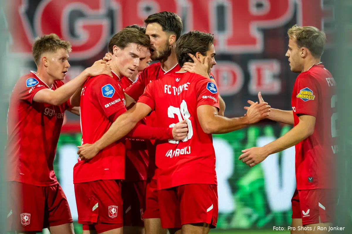 juichen-spelers-fc-twente-fortuna-sittard-2025-2026
