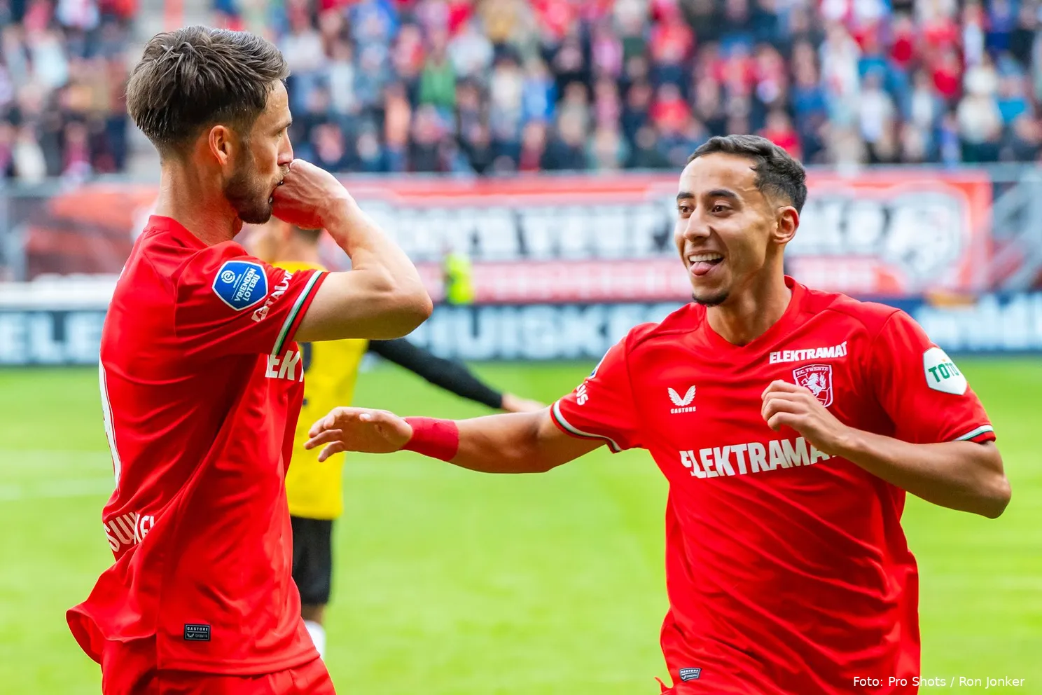 ricky van wolfswinkel anass salah eddine juichen fc twente nac breda 2024 2025 2