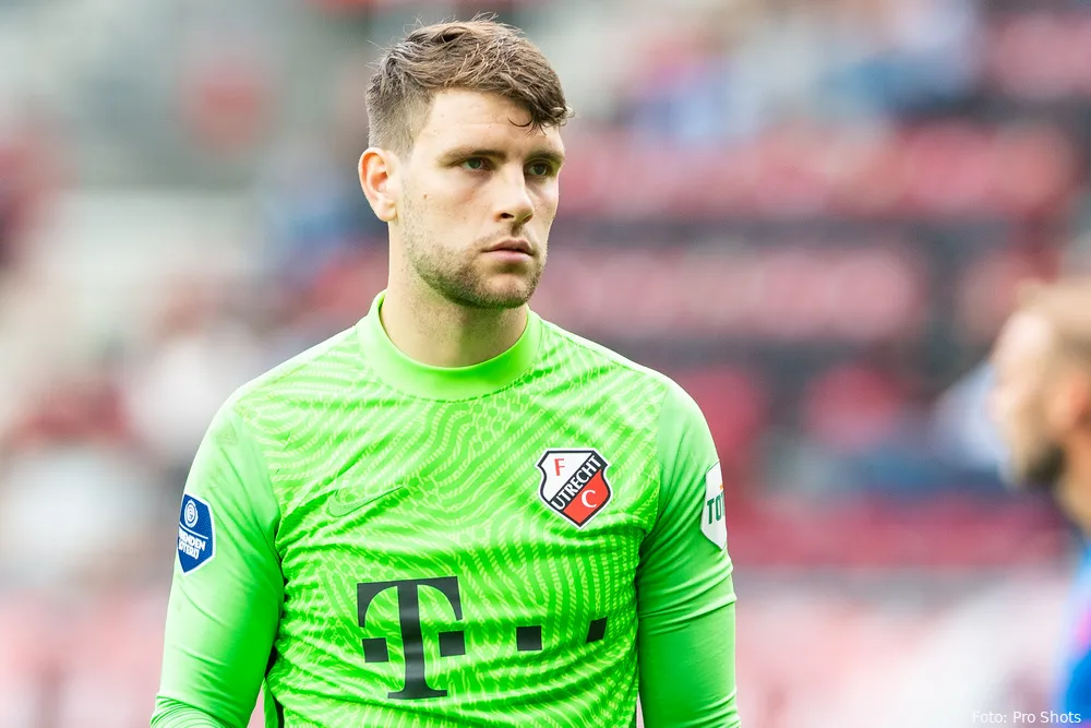 FC Utrecht-doelman Paes over goal Pröpper: "Die bal valt lucky binnen"