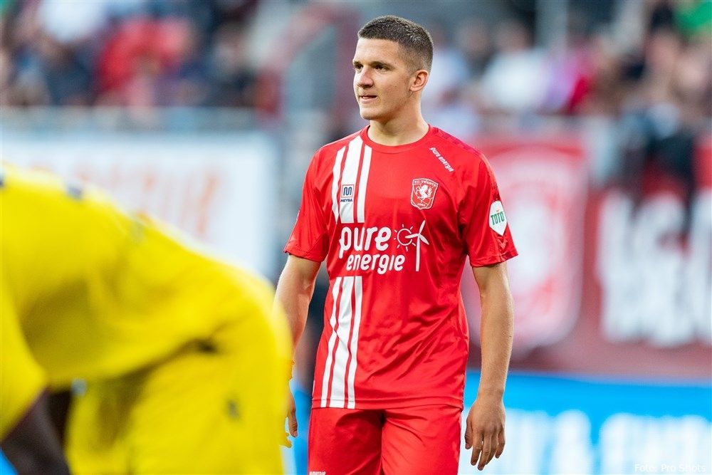 Zorgen om aantal buitenlandse spelers: FC Twente positieve uitzondering