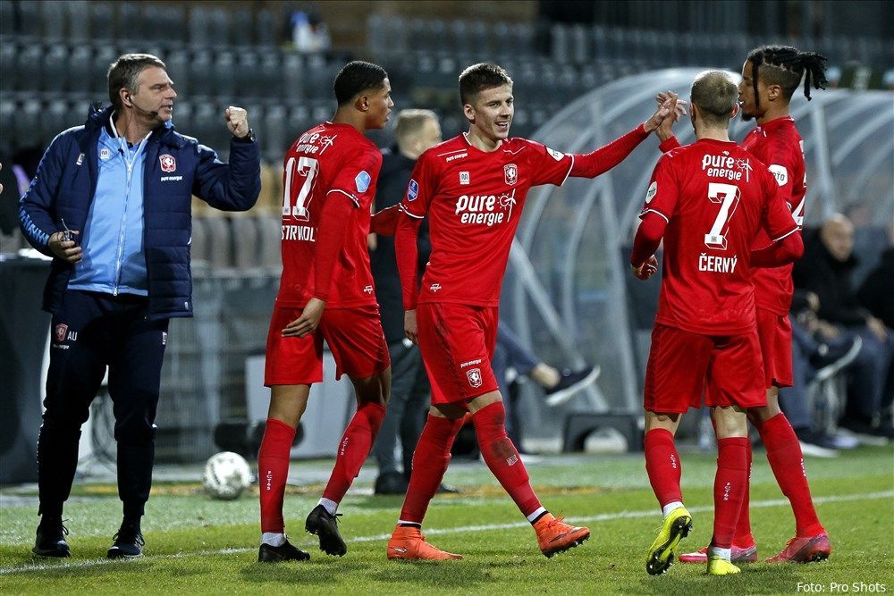 FC Twente nipt langs VVV in strijd der topscorers