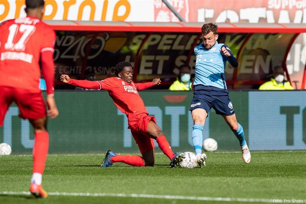FC Twente stelt publiek teleur en verliest van FC Utrecht