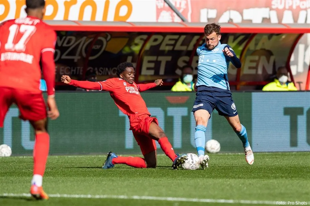FC Twente stelt publiek teleur en verliest van FC Utrecht
