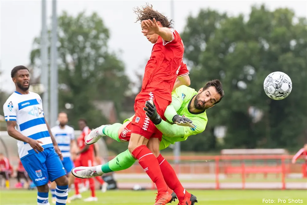 SAMENVATTING: FC Twente wint besloten oefenduel van PEC Zwolle