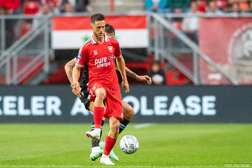 Van Wolfswinkel voorspelt aantal doelpunten: "Die vraag haat ik"