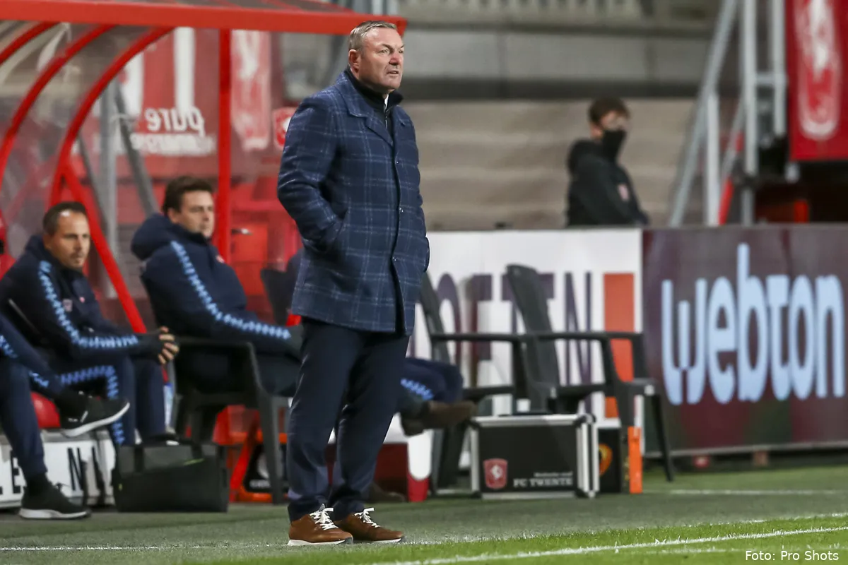 Geruite jas van Jans brengt ongeluk: "Dan heb ik het maar koud"