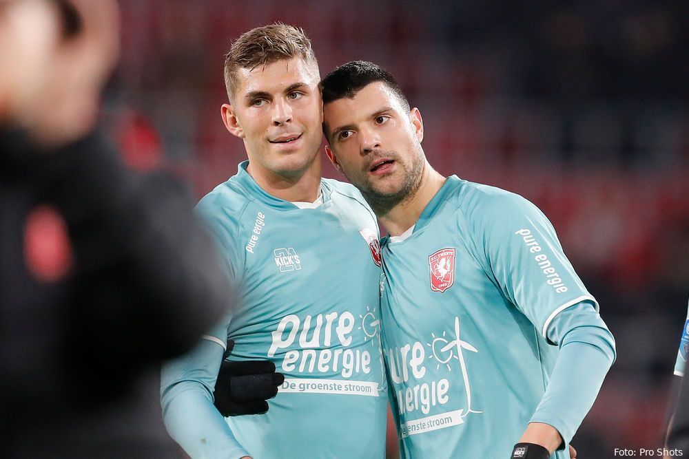 Samenvatting: FC Twente pakt punt na late gelijkmaker tegen PSV