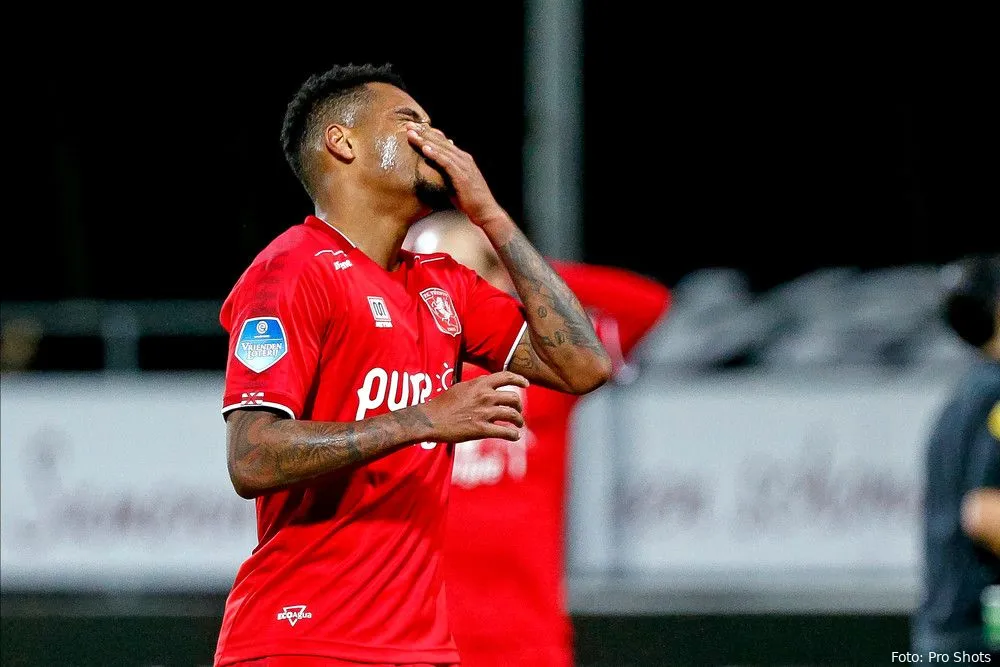 Seizoen voor Danilo ten einde na domme rode kaart