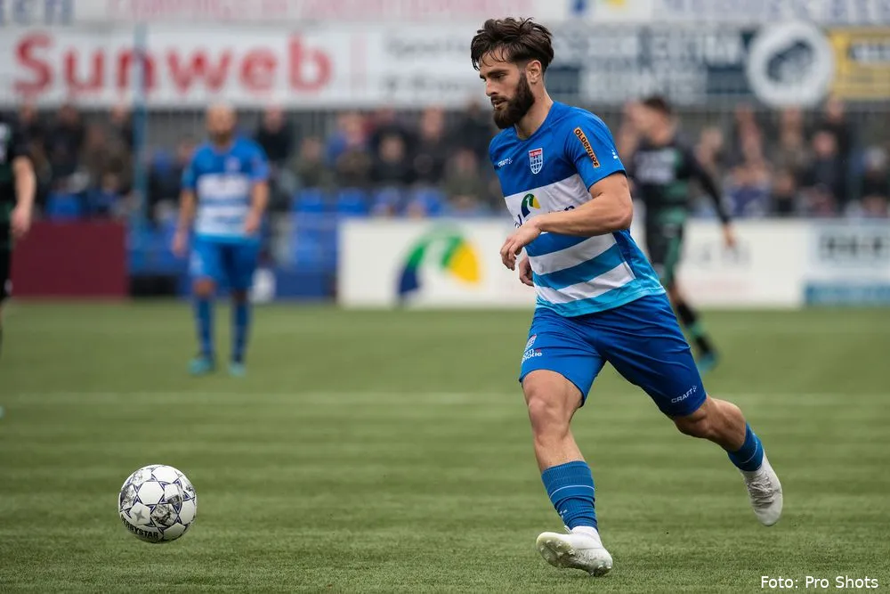 Weer een kunstgrasveld minder in de eredivisie! Nog drie te gaan!