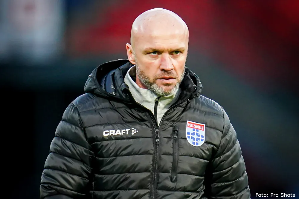 dick schreuder trainer pec zwolle 2021 2022 boos