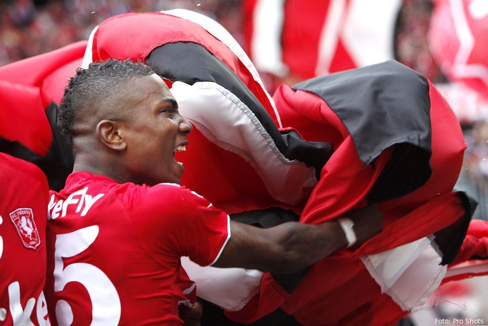 Elia woest: 'Geeft de Twente-supporters nog meer mogelijkheid mij te provoceren'