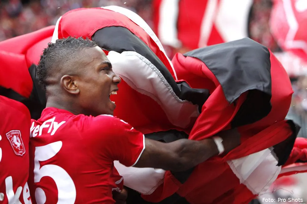 eljero elia fc twente supporters juichen
