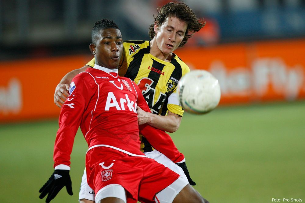 Throwback: FC Twente wint met 2-0 van het Vitesse van Paul Verhaegh