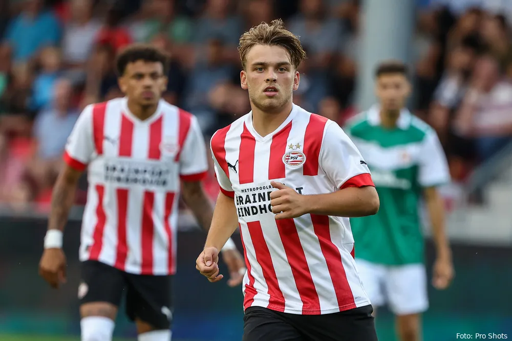 jason van duiven psv aanvaller dordrecht 2022