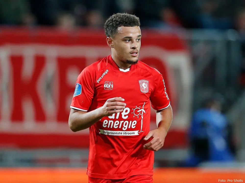 Toekomstperspectief Latibeaudiere bij FC Twente weinig rooskleurig