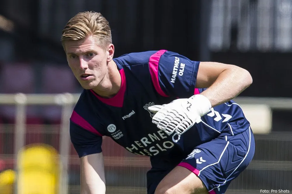 PSV contracteert voormalig FC Twente doelman: "Beloning voor alle inspanningen"