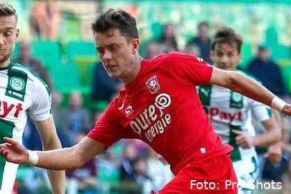 Ras-Tukker draagt aanvoerdersband FC Groningen tegen FC Twente