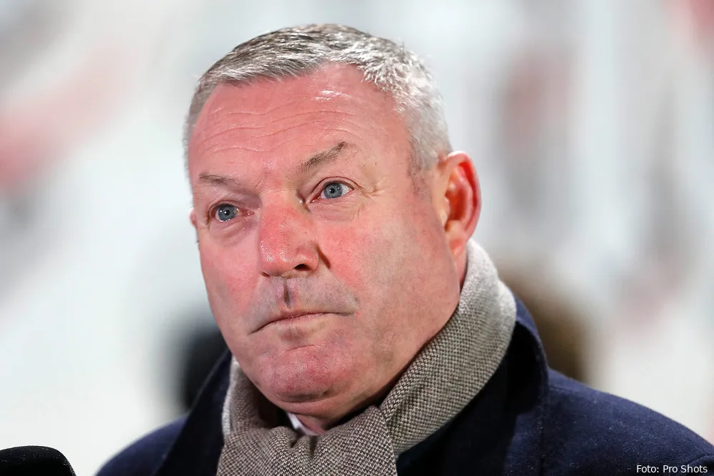Jans kritisch over tweede helft: "Vooral achter hun aangelopen"