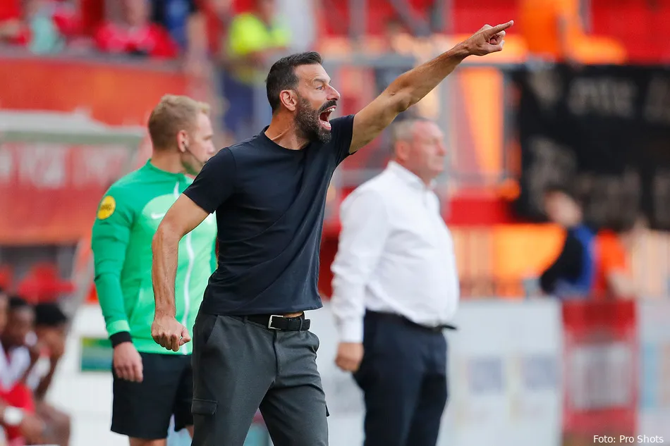 Pijnlijke nederlaag voor PSV, FC Twente kan de druk flink opvoeren