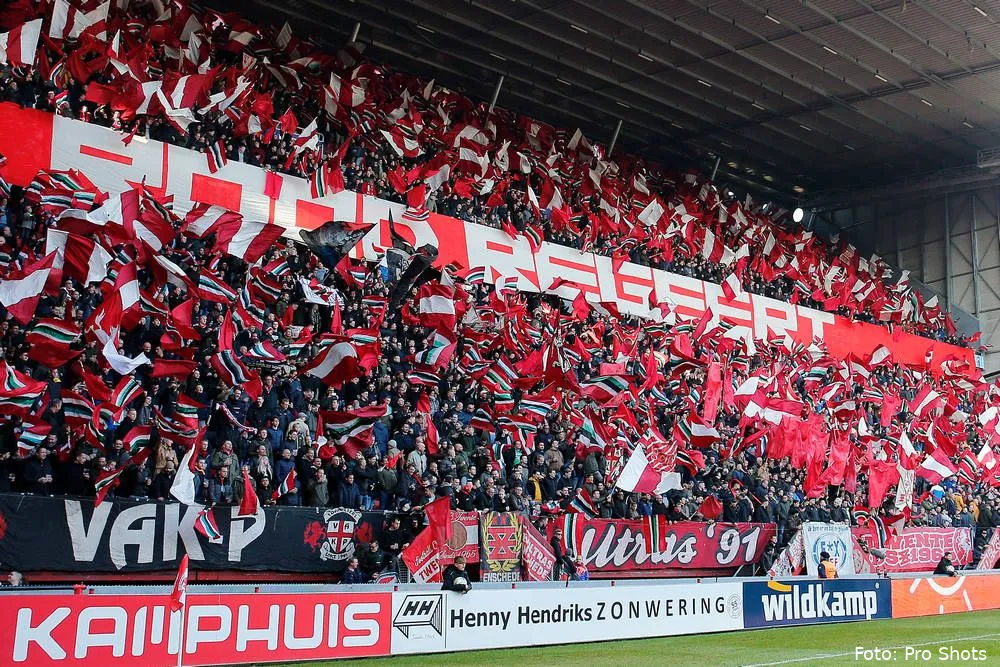 sfeeractie fc twente pec zwolle rood regeert supporters