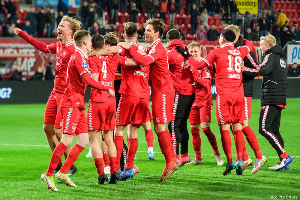 Fotoverslag: FC Twente heeft eerste training 2022-2023 in de benen