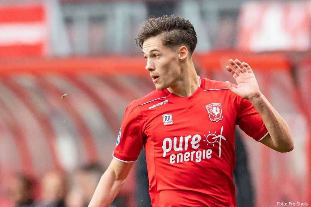 Ligt de toekomst van Van Leeuwen bij FC Twente of toch elders?
