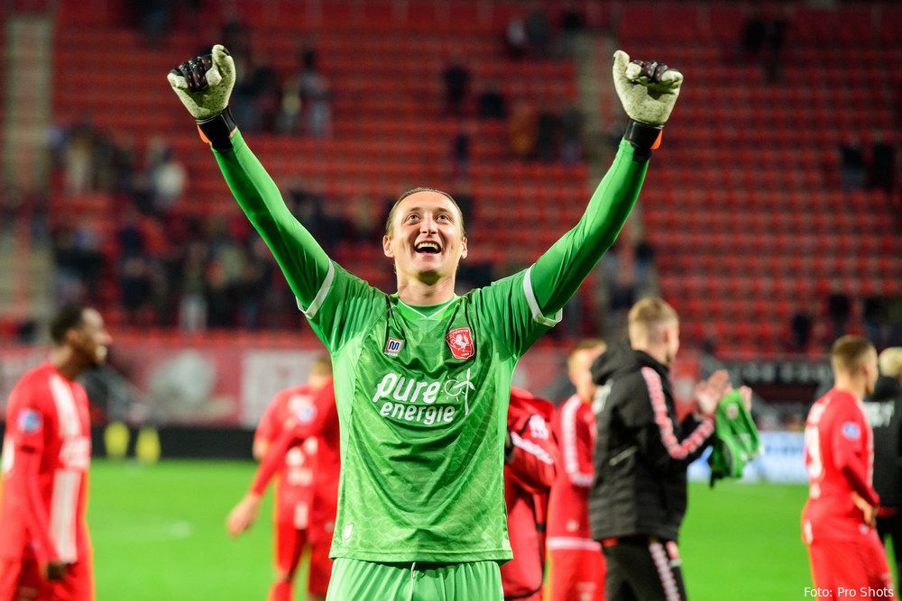 Lof voor genietende Tyton: "FC Twente heeft gewoon twee topkeepers"